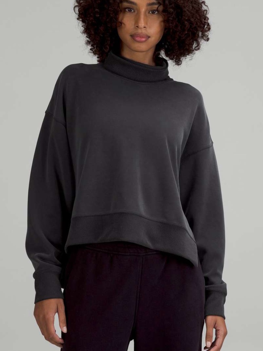 Lululemon Black Softstream Turtleneck Pullover size 4 - Picture 1 of 7